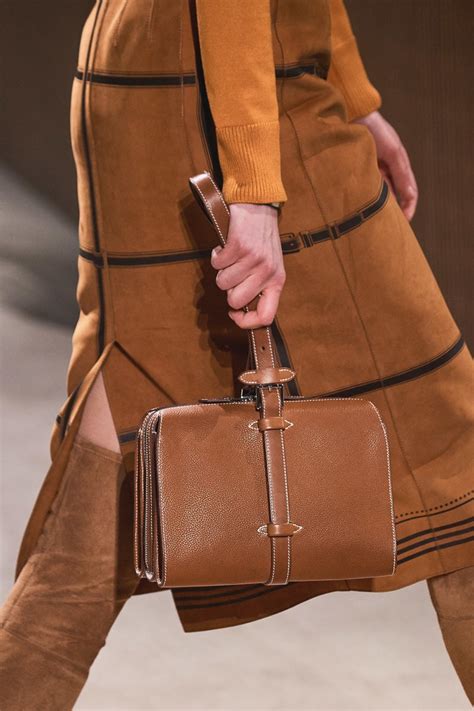 hermes sfilata estate 2019|See Every Bag from the Hermès Fall 2019 Runway Show.